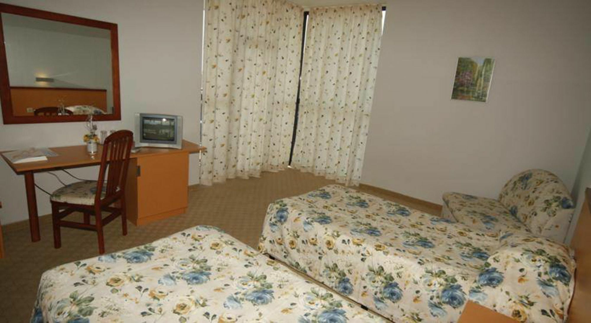 Fiesta M & Marlin 4*